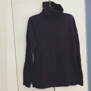 LULULEMON Sweatshirt
